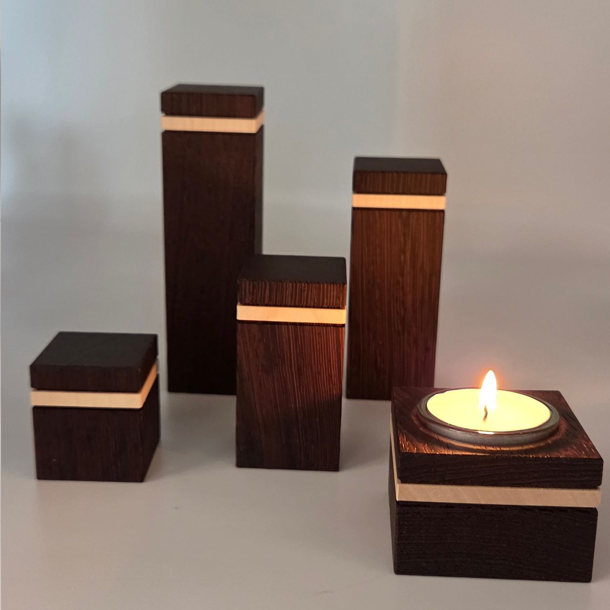 4'er Set Dekososckel/-stehlen - Wenge mit Ahorn