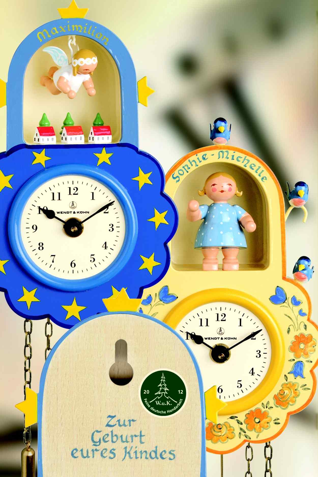 Wanduhr - blau - mit Mageritenengel